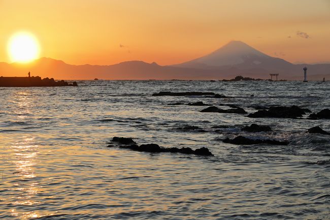 アマカメ写真日記 葉山 森戸海岸からの富士山夕景