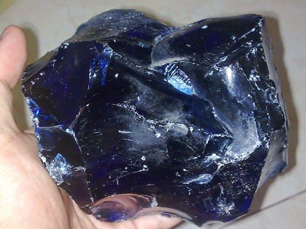 Batu Obsidian Batu Alam yang  Multi Fungsi Khas Indonesia 