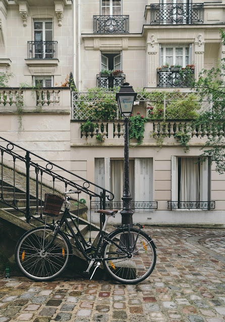 bicycle against stairs in Montmartre Paris