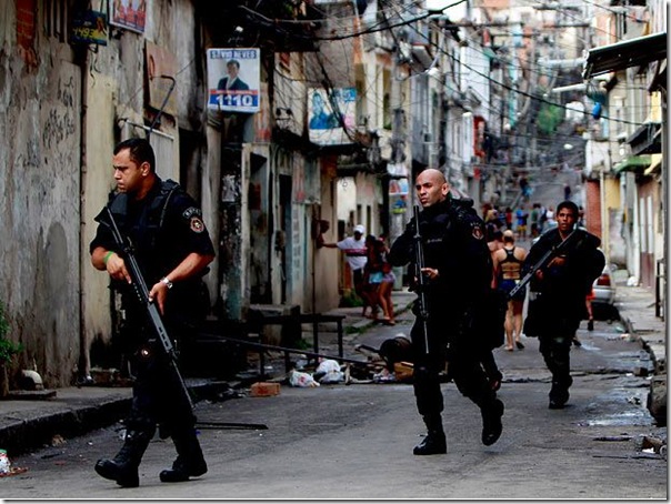 rio de janeiro em guerra fotos do caos (5)