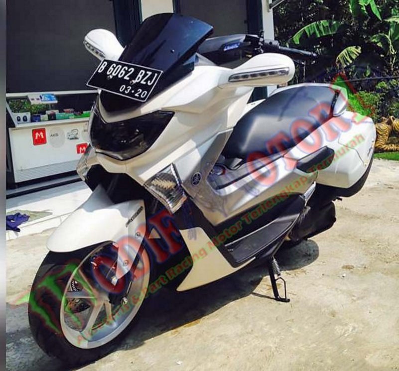 hasil modifikasi yamaha nmax menawan