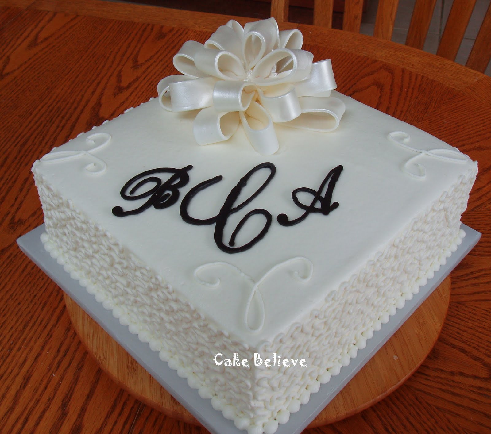 And a simple white buttercream