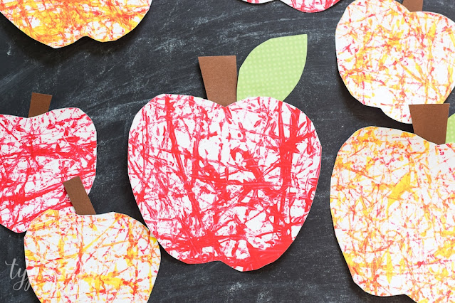 marble painting apple craft