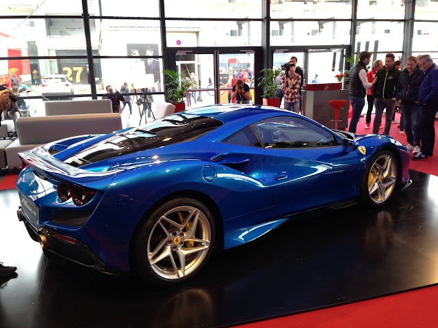 ferrari-f8-tributo-trasera-3-4