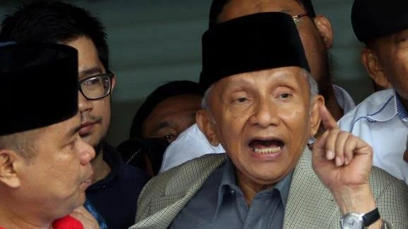 Amien Rais Ingatkan MUI Jangan jadi Alat Kekuasaan, Menjual Agama untuk Keduniaan itu Dikutuk Allah.