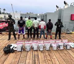 Incautan 80 paquetes de cocaína y arrestan a cinco dominicanos en la región Sur