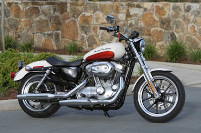 Harley-Davidson Sportster 883 SuperLow: Welcome Harley!