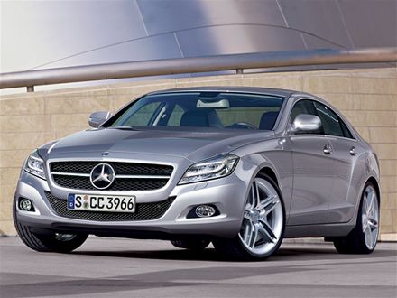 Mercedez Benz on Mercedes Benz C Class 2010 Owners Manual And Guide