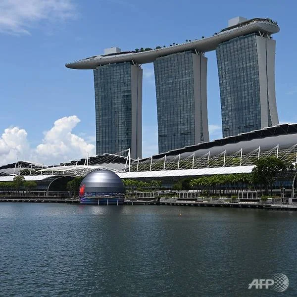 Apple Store Terapung Pertama Di Dunia Ada Di Marina Bay Sands, Singapura