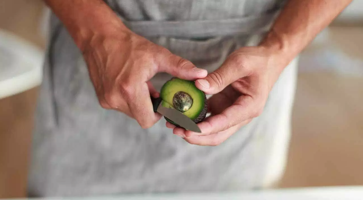 12 Proven Health Benefits of Avocado