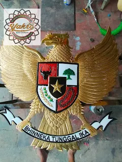 Kerajinan Lambang Garuda Tembaga Dan Kuningan