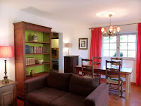 Cottage dining room with awesome dining chandelier