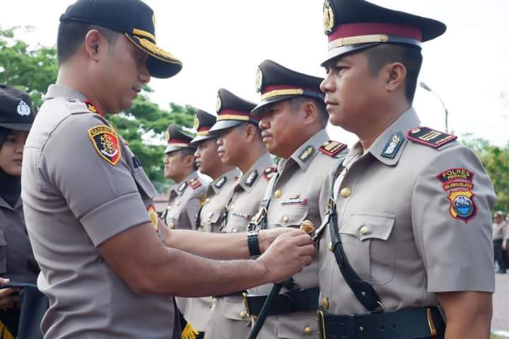 Kapolres Pinrang Pimpin Pelantikan Pejabat dan Serah Terima Jabatan.