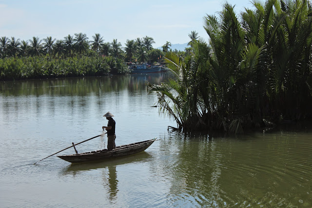 biking Hoian 1