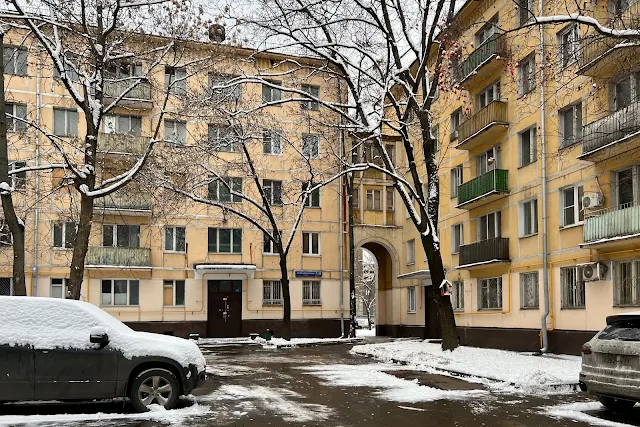 Шереметьевская улица, дворы, бывшие жилые дома