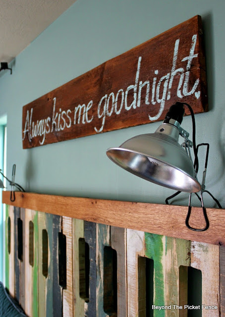 sign, always kiss me goodnight, master bedroom, paint, hand lettered, barn wood sign, http://bec4-beyondthepicketfence.blogspot.com/2015/05/always-kiss-me-sign.html