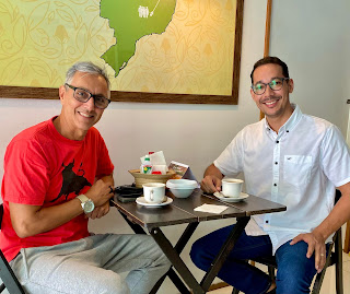 Marcelo Siqueira e Anailton Salgado, Café com política contemporânea