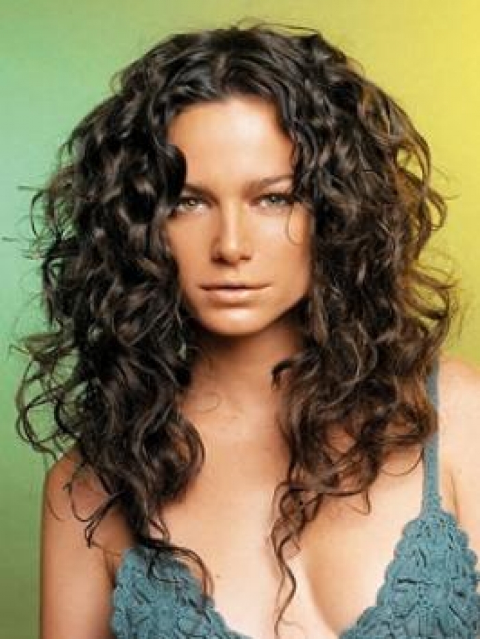: Naturally Curly Hair, Long Curly Hairstyles, Medium Length Curly ...