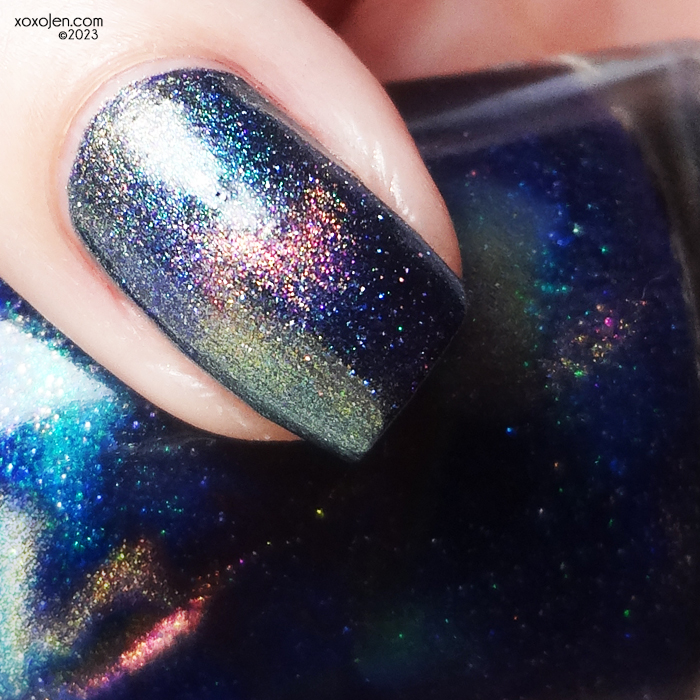 xoxoJen's swatch of KBShimmer Bound To Happen