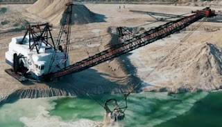 Dragline excavator