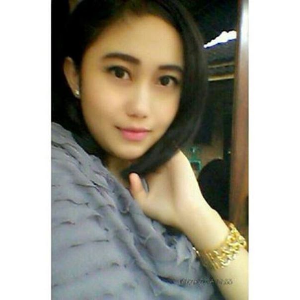 nurul habibah, gambar nurul habibah, foto-foto nurul habibah, satpol PP cantik nurul habibah, foto satpol pp nurul habibah, si cantik nurul habibah, nurul habibah image, facebook nurul habibah, twitter nurul habibah, nurul habibah jadi artis 