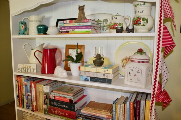 Organising cook book shelves