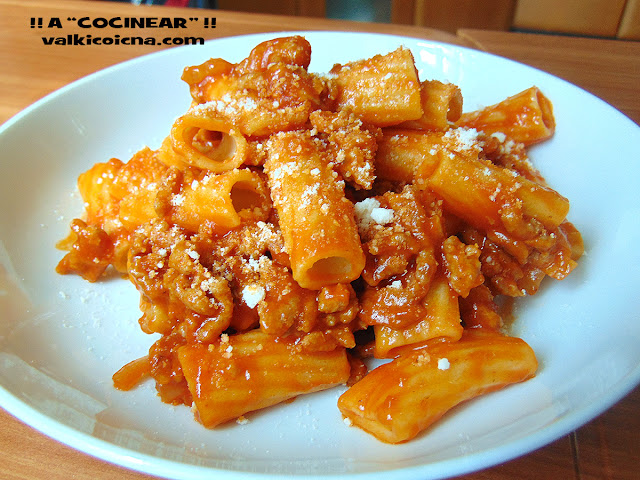 Espaguetis o macarrones boloñesa fácil