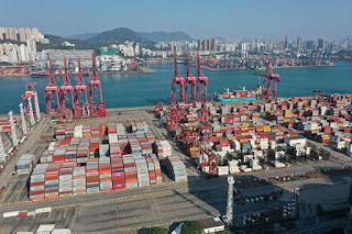 Hong Kong's exports hit the worst record in 70 years. The era of China's foreign trade surplus is over?  Mainland China and Hong Kong have lifted strict prevention and control measures for some time, but foreign trade figures have not seen any improvement. As a major export point for Chinese products, Hong Kong's latest import and export performance is not satisfactory, with the largest single-month decline in the value of exports in 70 years. The latest figures reflect that the trade war has hit China's foreign trade, and Hong Kong has to share the burden of the consequences. It also shows that the era of China's economic growth driven by trade surplus has come to an end.  Hong Kong's exports in January fell 36.7% year-on-year, the largest drop in 70 years   Hong Kong's import and export performance has not seen improvement in the new year after the epidemic, and the decline has not stopped. According to the latest figures released by the Census and Statistics Department on Monday (February 27), the overall value of imports and exports in Hong Kong continued to expand in January. The value of exports was 290.9 billion Hong Kong dollars, a year-on-year decrease of 36.7%. After September 1953, the largest decline in 70 years, the value of exports shrank to the level of February 2020.  The import situation has not improved. The value of imported goods in January was 316.3 billion Hong Kong dollars, a year-on-year decrease of 30.2%, which was also worse than market expectations. It was also the largest single-month decline in 56 years since September 1967. Months later at least.  The value of Hong Kong's overall exports to Asia fell by more than 40%. Exports to Japan and Taiwan shrank the most, with year-on-year decreases of 50% and 45.1%, respectively. The value of exports to mainland China also fell by 43.7%. In addition to Asia, Hong Kong's exports to Europe and the United States experienced a double-digit decline. Among them, the value of exports to Germany dropped the most, reaching 40%. The value of imported goods also fell for seven consecutive months, and the value of goods imported from mainland China dropped by nearly 40% year-on-year.  The spokesman of the Hong Kong government said that due to the weak external environment and the Spring Festival holiday, the value of Hong Kong’s merchandise exports in January fell further, but it is expected that the Chinese economy will accelerate growth in the future. The restrictions on cross-border land freight between China and Hong Kong have been lifted, and the Reduce stress.  Commentary: The trade war hits China's foreign trade and Hong Kong has to share the burden  Li Shimin, a financial commentator who is familiar with the situation in China and Hong Kong, told this station that Hong Kong's latest import and export performance is worse than market expectations. It is affected by many factors. The poor global economic environment is one of the reasons, but it is not the most worrying factor. He believes that the Sino-US trade war has not eased, and the impact of many companies withdrawing their supply chains from China has surfaced, making Hong Kong, which was too dependent on the Chinese market in the past, bear the consequences of China's foreign trade deterioration.  Li Shimin: "Sino-US relations have been deteriorating for five years. Due to geopolitical factors, other countries have shifted production to other places, making China's exports weaker. It is not that Shenzhen Yantian Port has robbed Hong Kong's import and export business, but Shenzhen itself has no business, which reflects that Hong Kong relies solely on China's exports, which has now become a negative factor for Hong Kong's economy, and now is the beginning of deterioration." He believes that this will not only happen in the import and export industry, but also affect Hong Kong's economy. It is difficult for the financial industry to agree with the Hong Kong government's optimistic forecast that the future economic growth can exceed 3%.  Opinion: Hong Kong imports and exports and Shenzhen port slump signal China's trade surplus era is over  Economist Commander said that Hong Kong and Shenzhen are separated by a border, and Hong Kong's import and export performance is of indicator significance for observing China's foreign trade situation. He said that Hong Kong's entrepot trade was busy in the past, which was closely related to China's status as the world's factory. Most of China's products exported to foreign countries will be re-exported and settled in Hong Kong, forming a pattern of shops in the front and factories in the back. The deteriorating import and export figures in Hong Kong and the empty container rate in Shenzhen port are enough to prove that China's export orders have declined across the board. Not only has China's status as the world's factory been lost, but the old path of relying on trade surplus to drive economic growth has come to an end.  Commander: "Before the trade war between China and the United States, Shenzhen used to be very busy exporting and there were not enough boxes. Now it is the opposite, and imports are more than exports. This trade war severely restricts China's exports, and the goods are forced to A large number of sales are slow, and foreign trade is now struggling. In the past, the channel for raising funds for economic development by earning foreign exchange from trade surpluses may be blocked in the future. In fact, China is going from a country with a large trade surplus to a trade deficit. ."  Commander said that China insisted on eradicating the epidemic and missed opening up simultaneously with the world. It also accelerated the flow of foreign trade orders to India and the East Asian and South markets. In addition, China's demographic dividend has expired. It is only pessimistic about the prospect of China's foreign trade development. It is difficult to be optimistic.