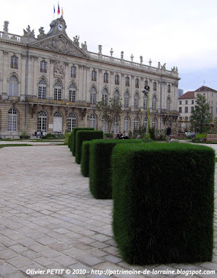 NANCY (54) - Place Stanislas : les jardins éphémères 2010