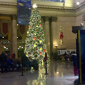 last year we were in Chicago's Union Station a few weeks before Christmas