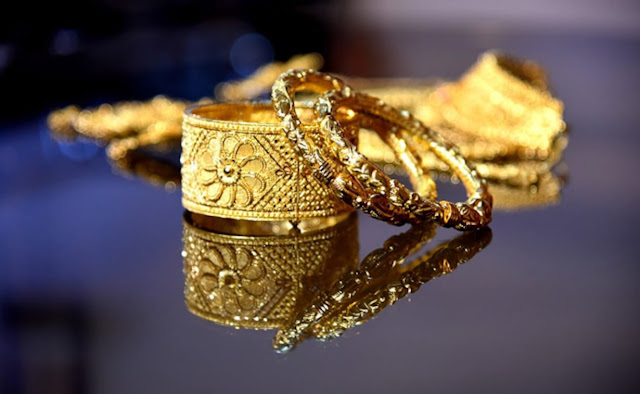 gold buyer, cash for gold, sell gold, gold buyer in delhi