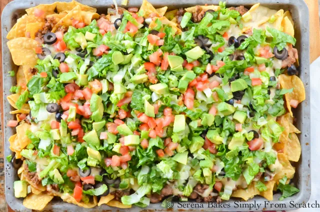 Easy to make Fully Loaded Nachos an easy dinner for back-to-school.