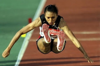  Atletik merupakan cabang olahraga yang diperlombakan pada olimpiade pertama pada  Nih Nomor-Nomor Atletik (Lari,Lompat,Tolak/Lempar)