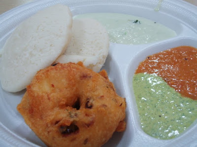 Komala's Deli, vadai idly