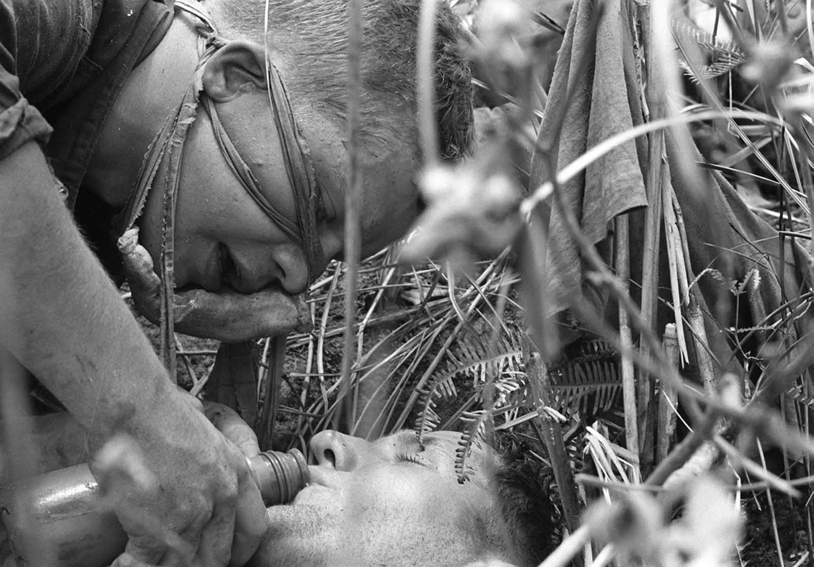 Vietnam War: The Early Years, 1965-1967 - Rare Historical Photos