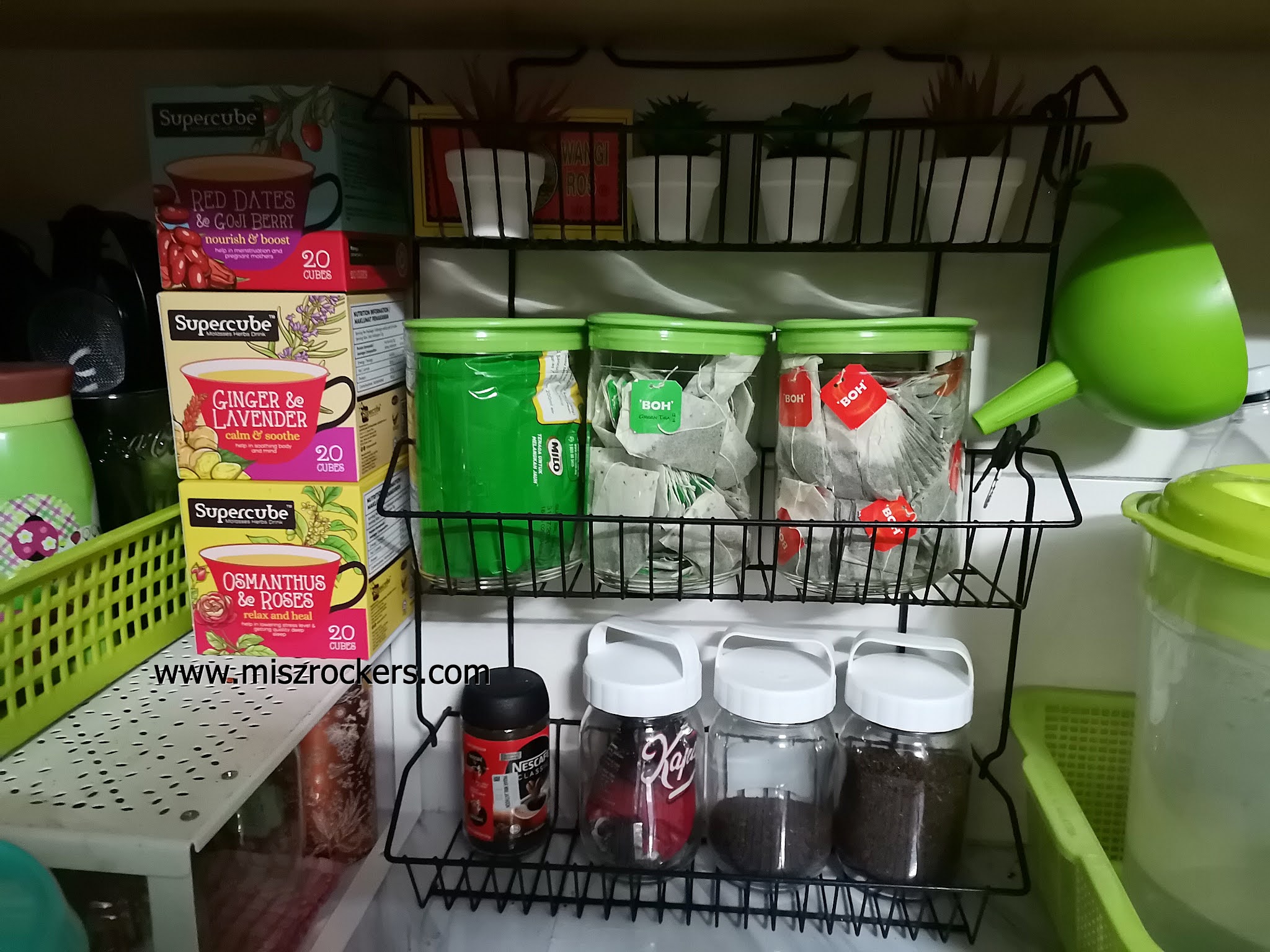 DIY CORNER COFFEE & TEA BAR DI RUMAH