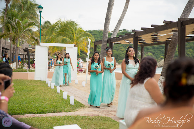 boda en playa, beach wedding, Oaxaca, México, Bodas Huatulco, Wedding Planner