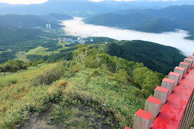 北海道 星野リゾート トマム・ザ・タワー 雲海テラス