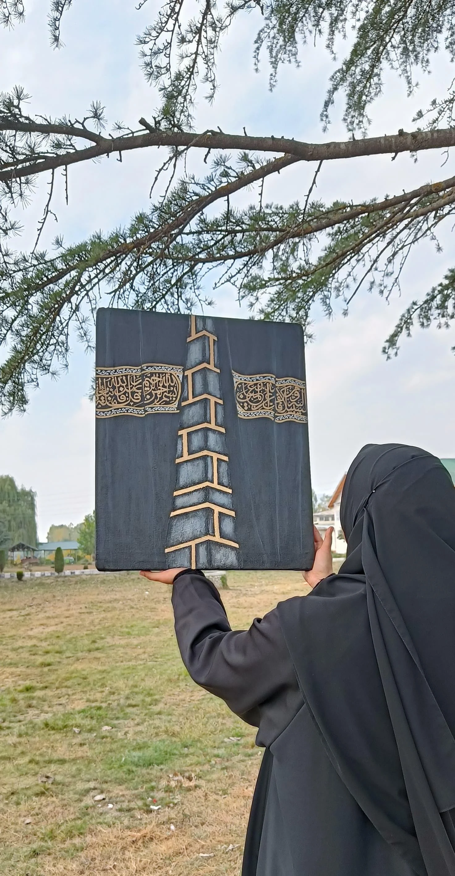 The Inspiring Journey of Calligraphy Artist Ridah Nissar