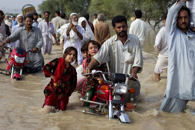 Photo Of Floods In Pakistan Seen On www.coolpicturegallery.net