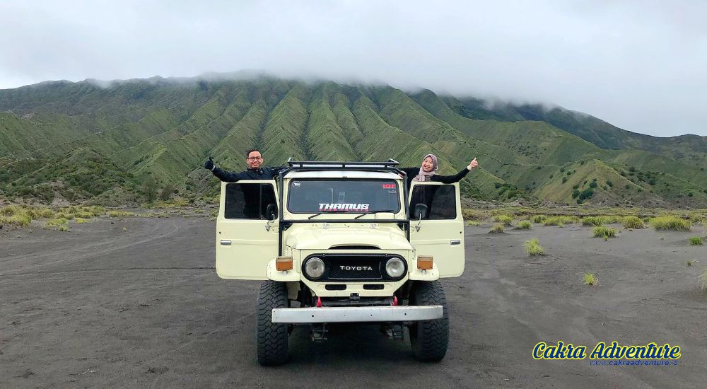 jeep wisata gunung bromo