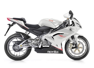 2010 Aprilia RS125 white