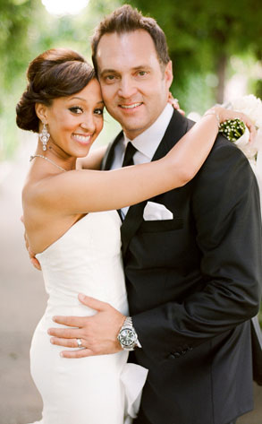 tamera mowry husband. Wedding Photos of Tamera Mowry!! Tweet Check Out a few wedding photos from Tamera#39;s big day! Can#39;t wait to get a complete look when quot;Tia and Tamera Take 2quot;