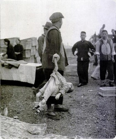 Nanjing_1937_self-organized_burial_team