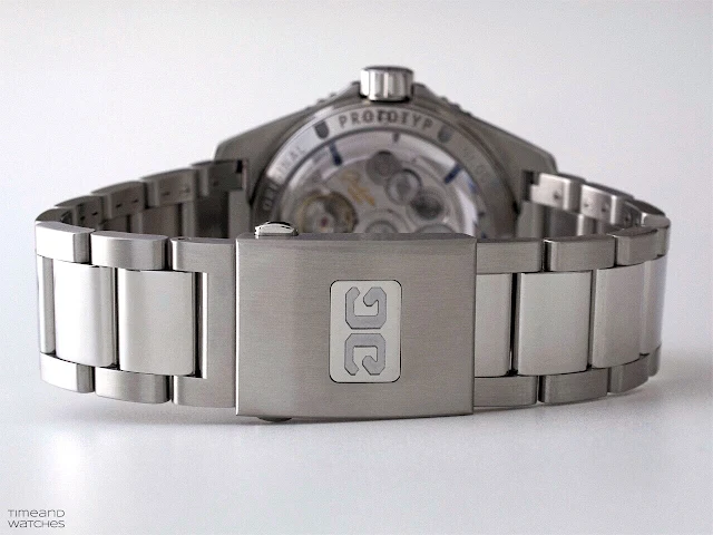 Glashütte Original SeaQ Panorama Date, the folding clasp