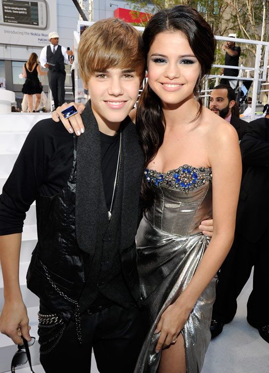 selena gomez and justin bieber beach. house Selena Gomez Hot Beach