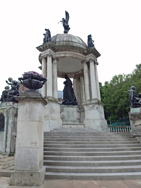 Queen Victoria Monument in Liverpool