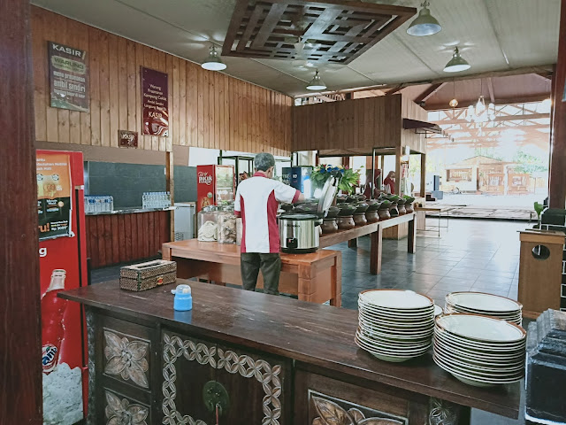 warung makan kampung coklat Blitar