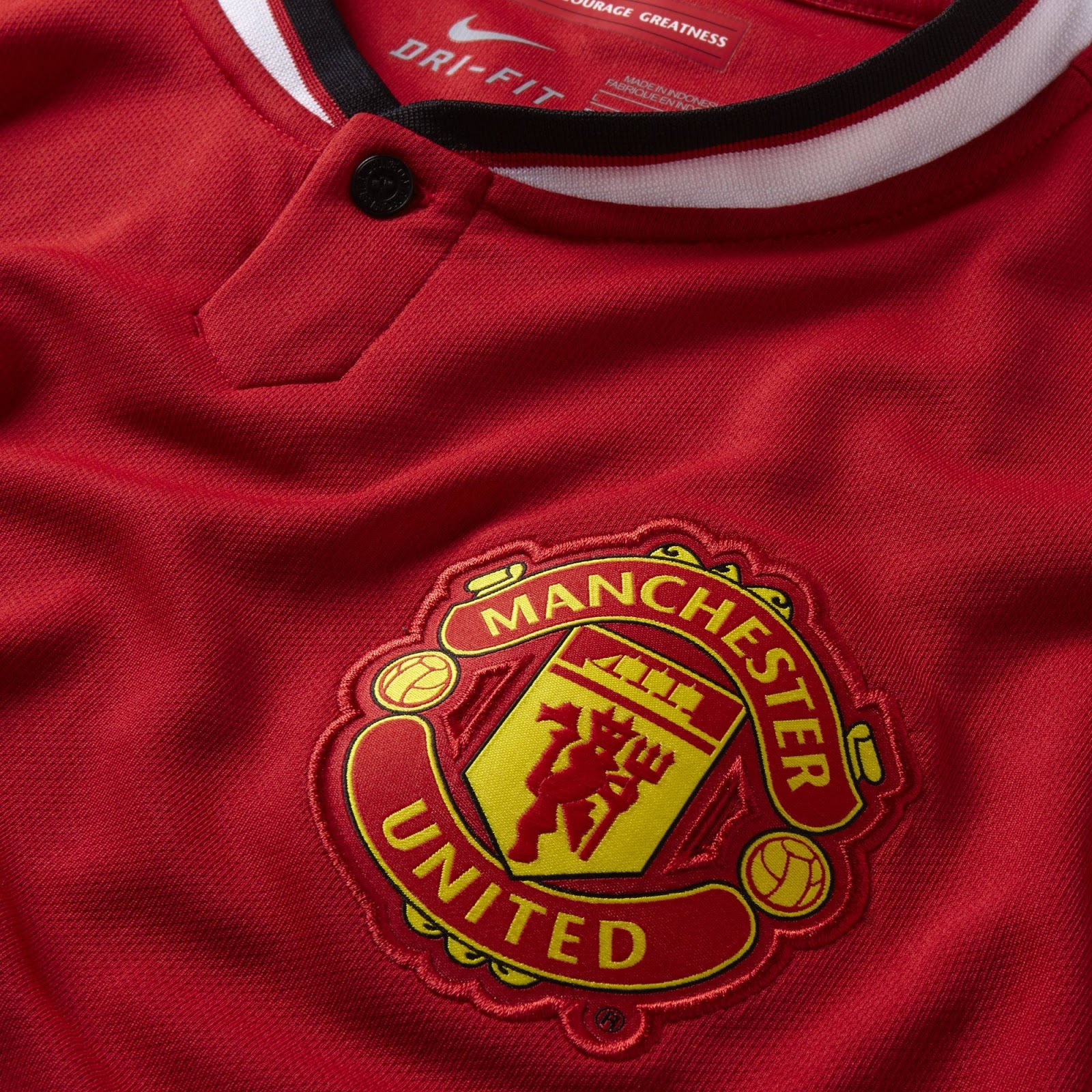 Manchester United 14 15 Home Away And Third Kits Footy Headlines