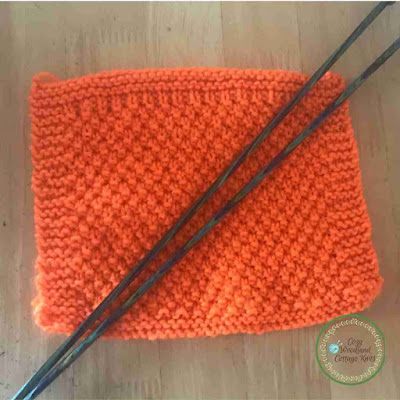 How to knit a moss stitch square